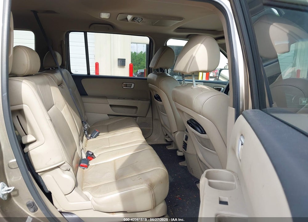 2010 HONDA PILOT VIN: 5FNYF3H62AB004324