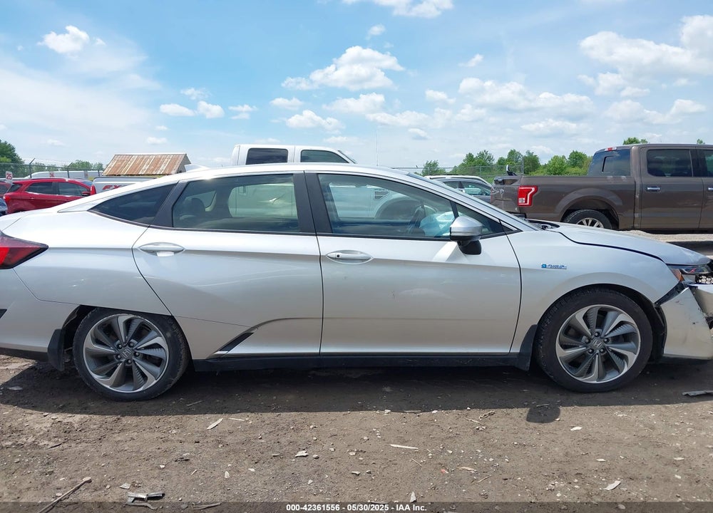 2018 HONDA CLARITY PLUG-IN HYBRID VIN: JHMZC5F14JC007026