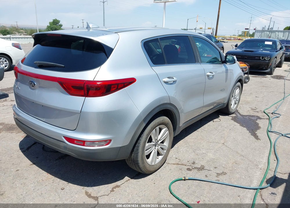 2018 KIA SPORTAGE LX VIN: KNDPM3AC2J7341468