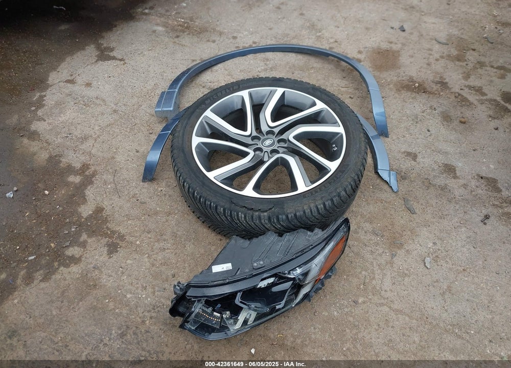 2020 LAND ROVER DISCOVERY SPORT VIN: SALCL2FX1LH854658