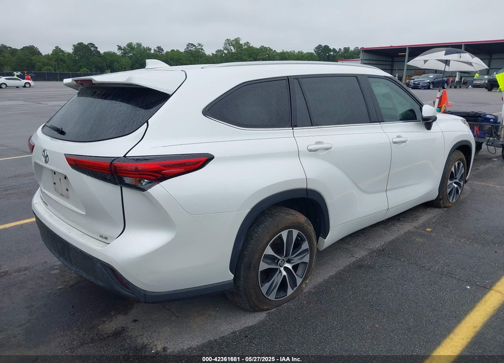 2022 TOYOTA HIGHLANDER VIN: 5TDGZRAH6NS116563