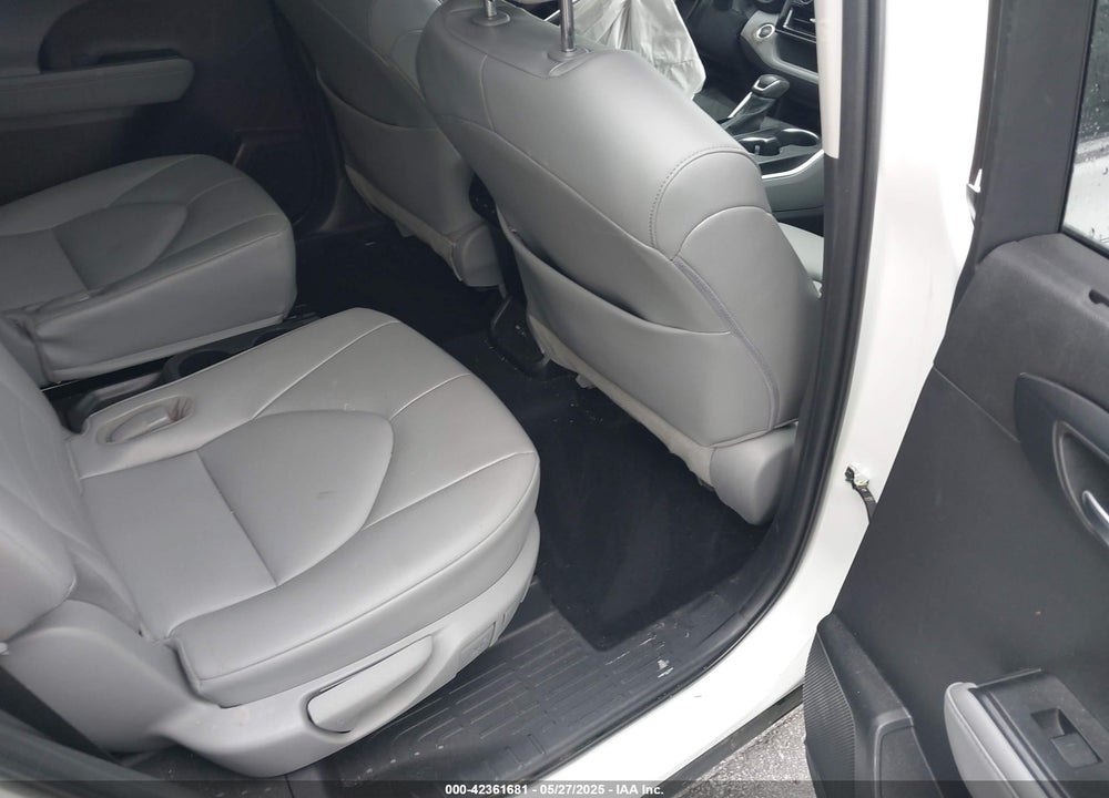 2022 TOYOTA HIGHLANDER VIN: 5TDGZRAH6NS116563