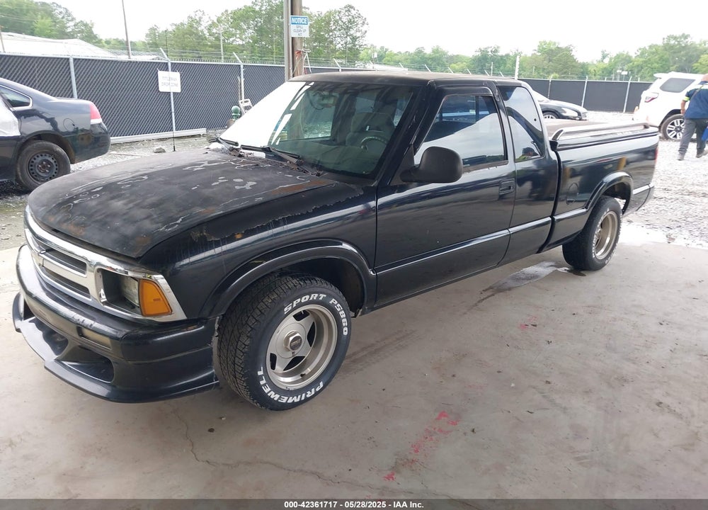 1996 CHEVROLET S TRUCK S10 VIN: 1GCCS1949T8151119