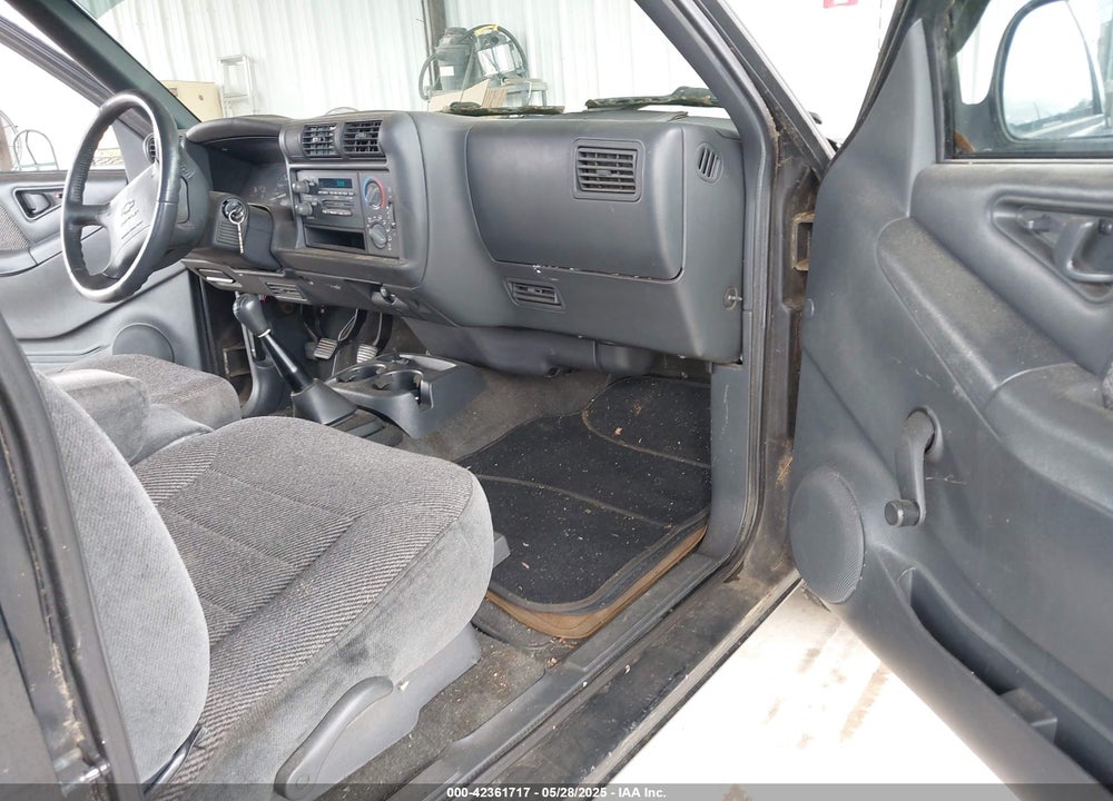 1996 CHEVROLET S TRUCK S10 VIN: 1GCCS1949T8151119