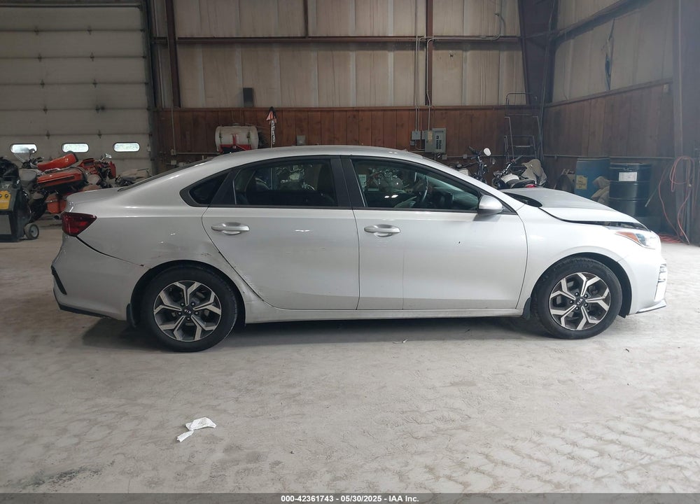 2019 KIA FORTE VIN: 3KPF24AD4KE044932