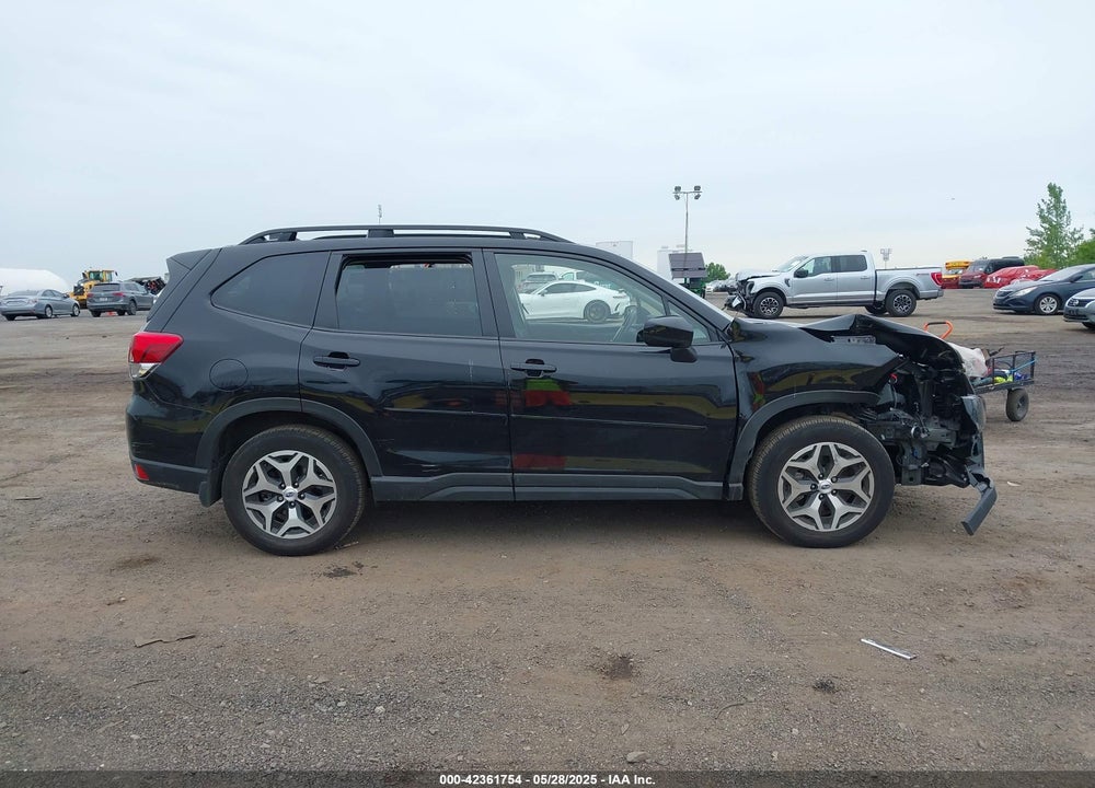 2023 SUBARU FORESTER VIN: JF2SKAEC6PH511494