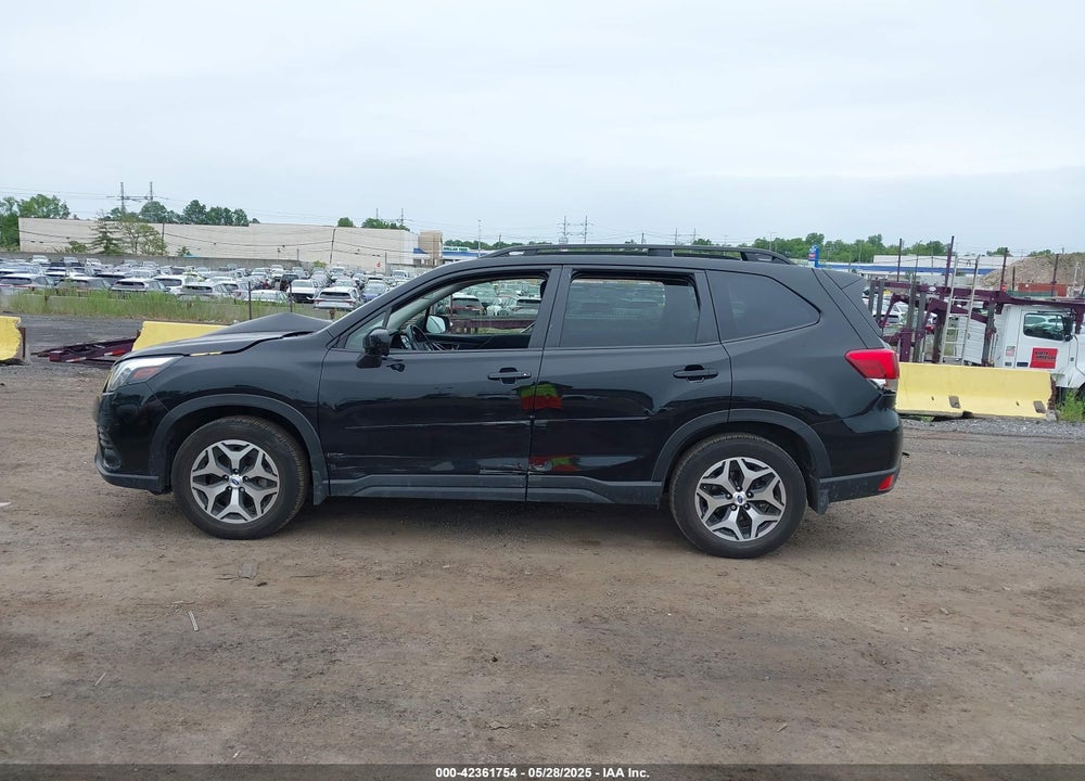 2023 SUBARU FORESTER VIN: JF2SKAEC6PH511494