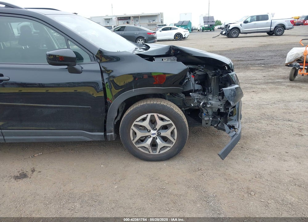 2023 SUBARU FORESTER VIN: JF2SKAEC6PH511494