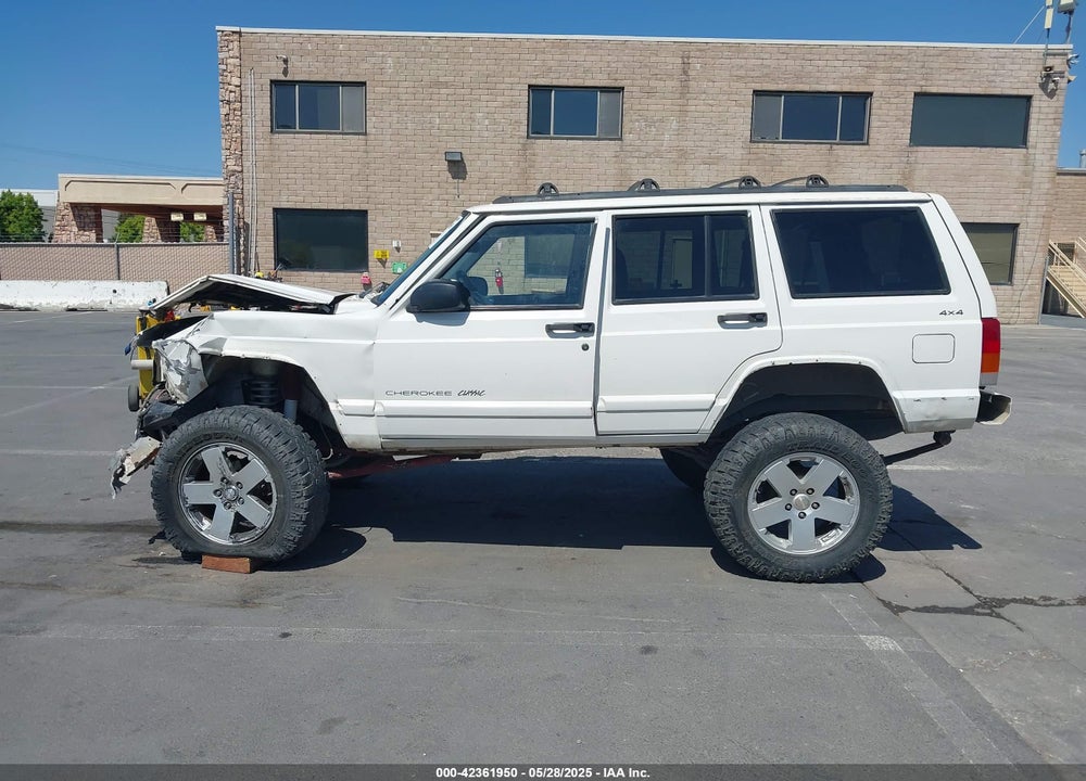 1998 JEEP CHEROKEE CLASSIC/SPORT VIN: 1J4FJ68S4WL227094