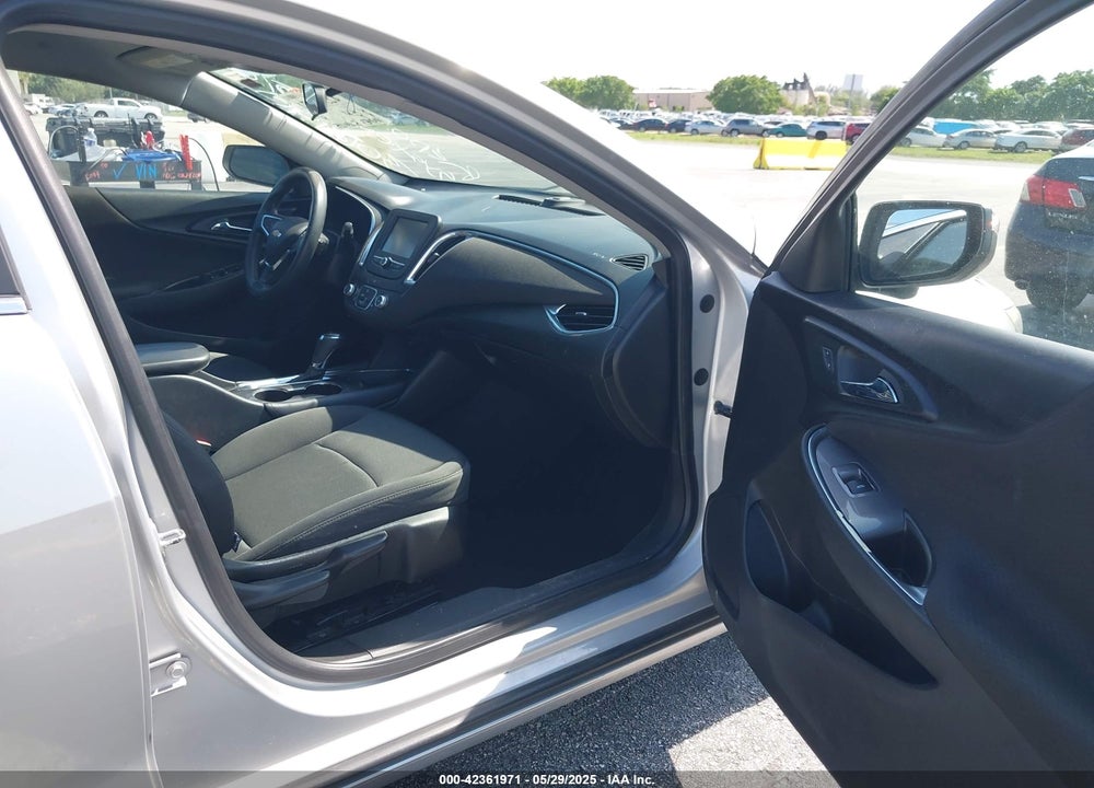 2016 CHEVROLET MALIBU VIN: 1G1ZE5ST1GF307190