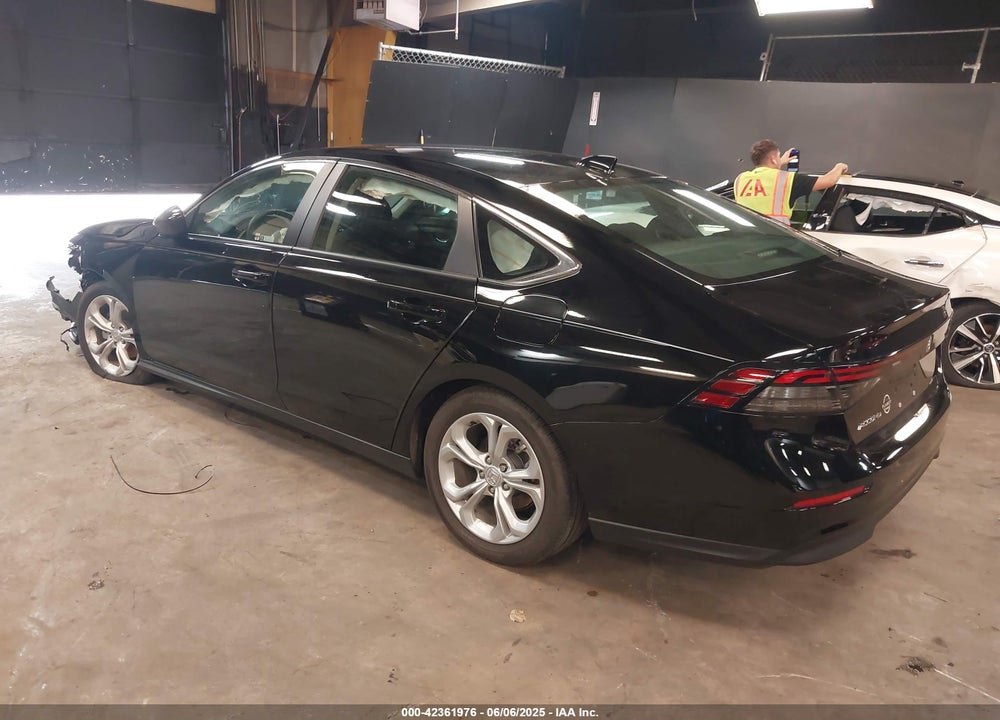 2024 HONDA ACCORD LX VIN: 1HGCY1F2XRA057383