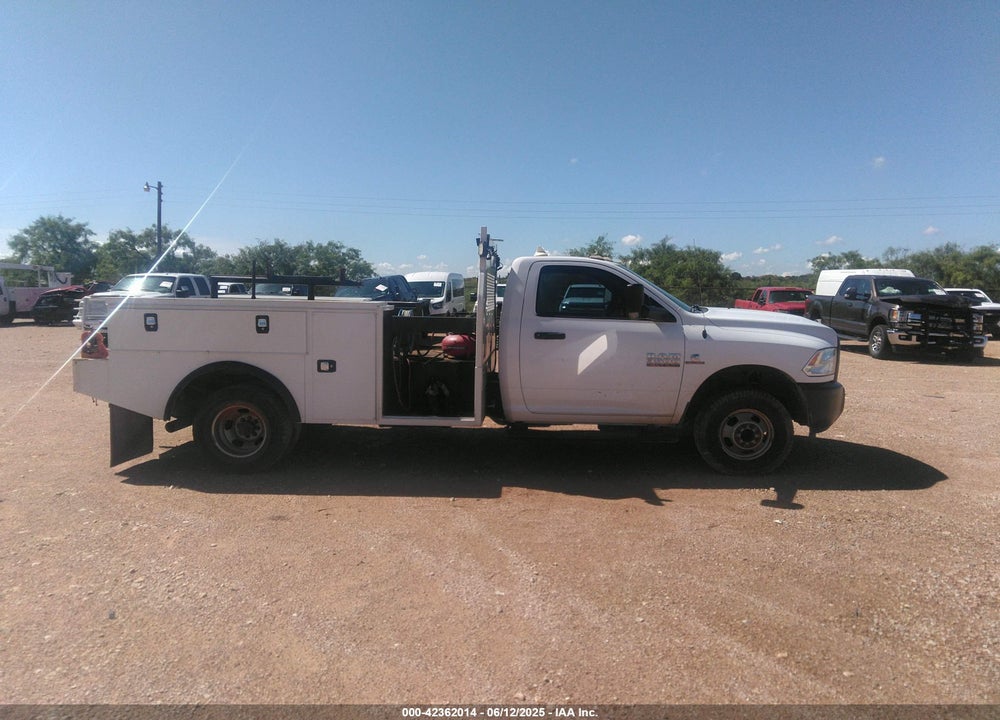 2017 RAM 3500 CHASSIS TRADESMAN/SLT VIN: 3C7WRTBL0HG615134