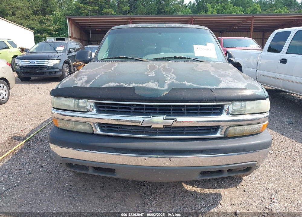 2002 CHEVROLET TAHOE LS VIN: 1GNEC13V92J308220