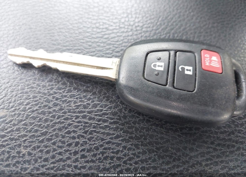 2016 TOYOTA RAV4 VIN: 2T3BFREVXGW478366