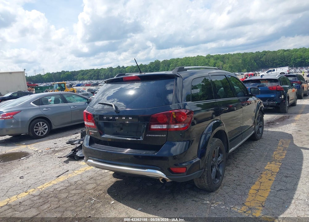 2018 DODGE JOURNEY CROSSROAD VIN: 3C4PDCGBXJT421823