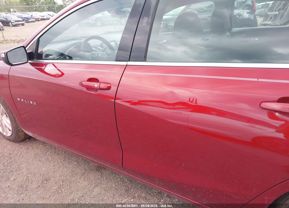 2018 CHEVROLET MALIBU VIN: 1G1ZD5ST1JF203387