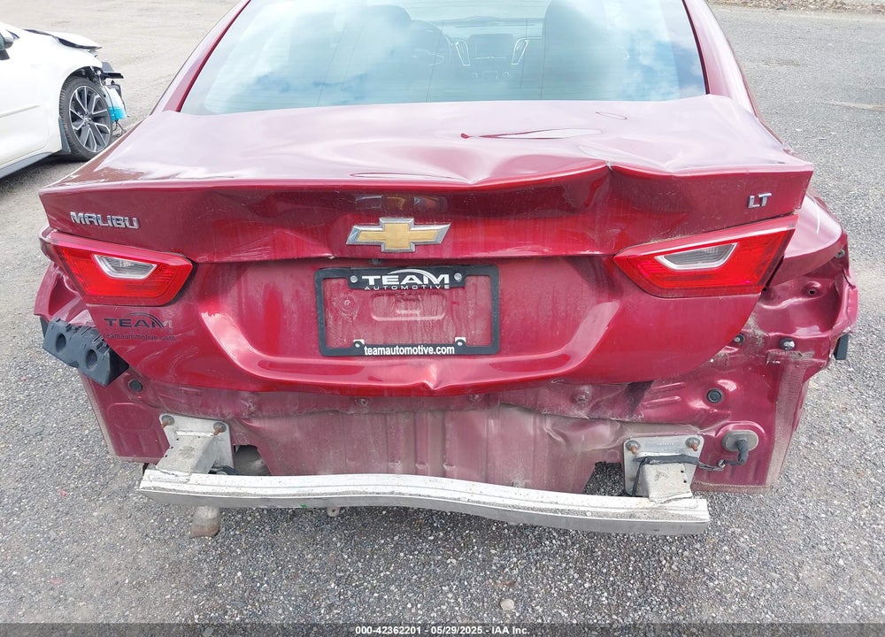 2018 CHEVROLET MALIBU VIN: 1G1ZD5ST1JF203387