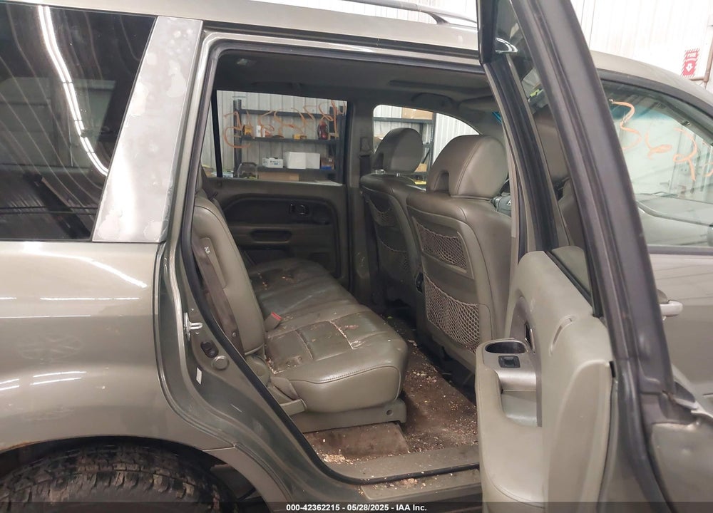 2007 HONDA PILOT VIN: 2HKYF185X7H505077