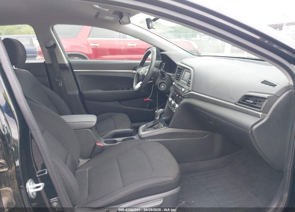 2020 HYUNDAI ELANTRA VIN: 5NPD74LF3LH541927