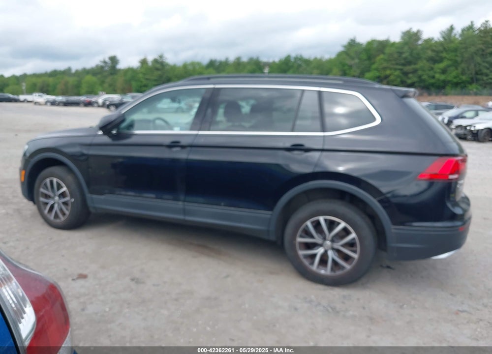 2019 VOLKSWAGEN TIGUAN VIN: 3VV2B7AX3KM186299