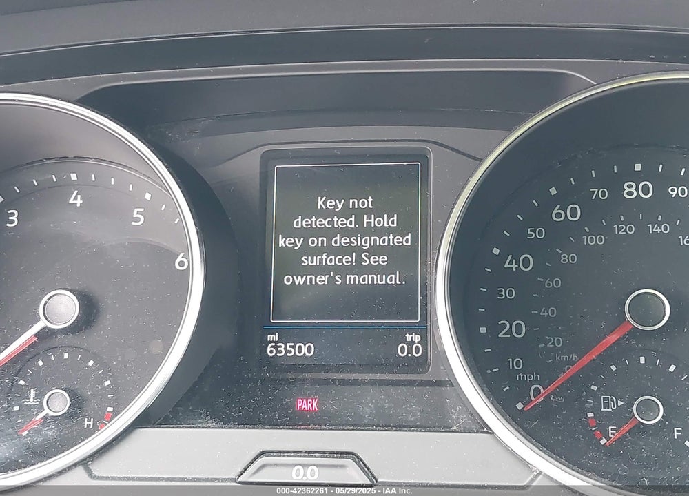 2019 VOLKSWAGEN TIGUAN VIN: 3VV2B7AX3KM186299