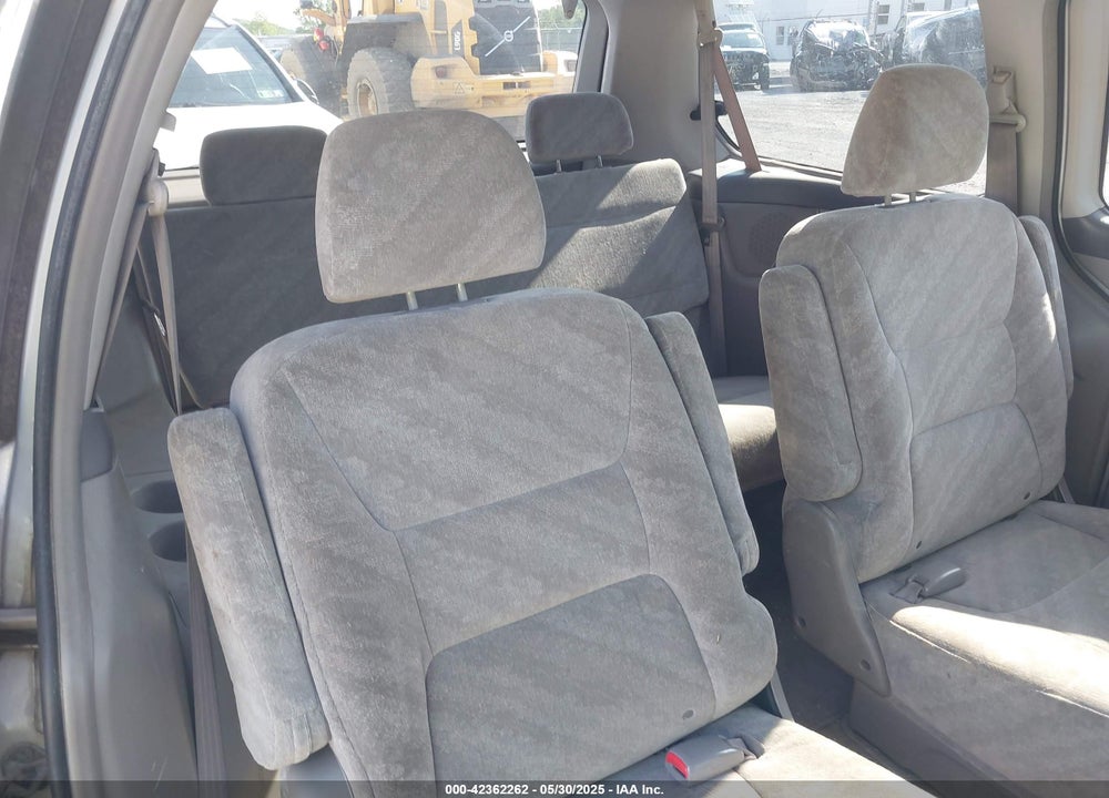 2004 HONDA ODYSSEY EX VIN: 5FNRL18614B037143
