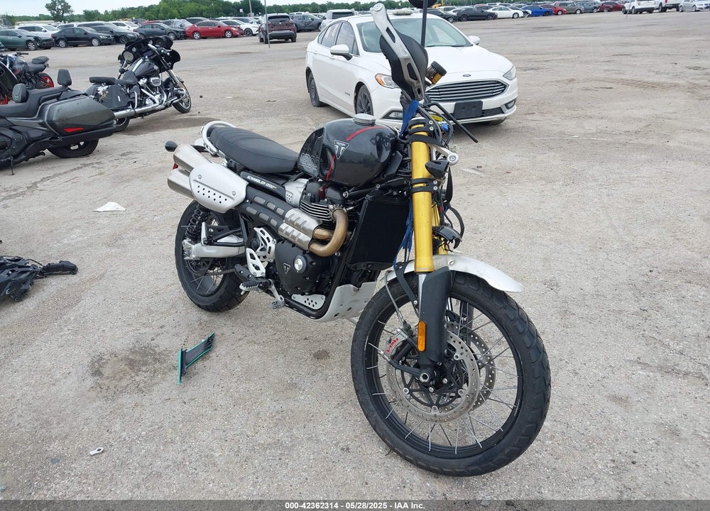 2025 TRIUMPH MOTORCYCLE SCRAMBLER 1200 XE VIN: SMTDS0HG9STCC0641