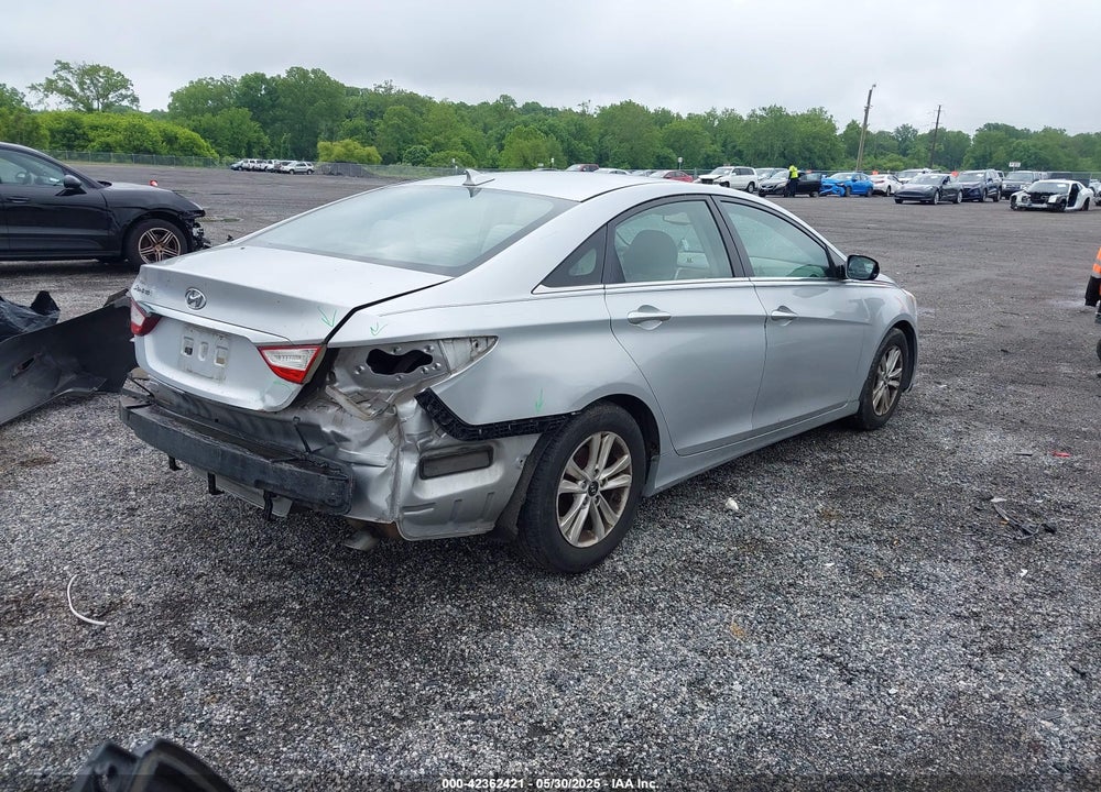 2013 HYUNDAI SONATA VIN: 5NPEB4AC1DH510236