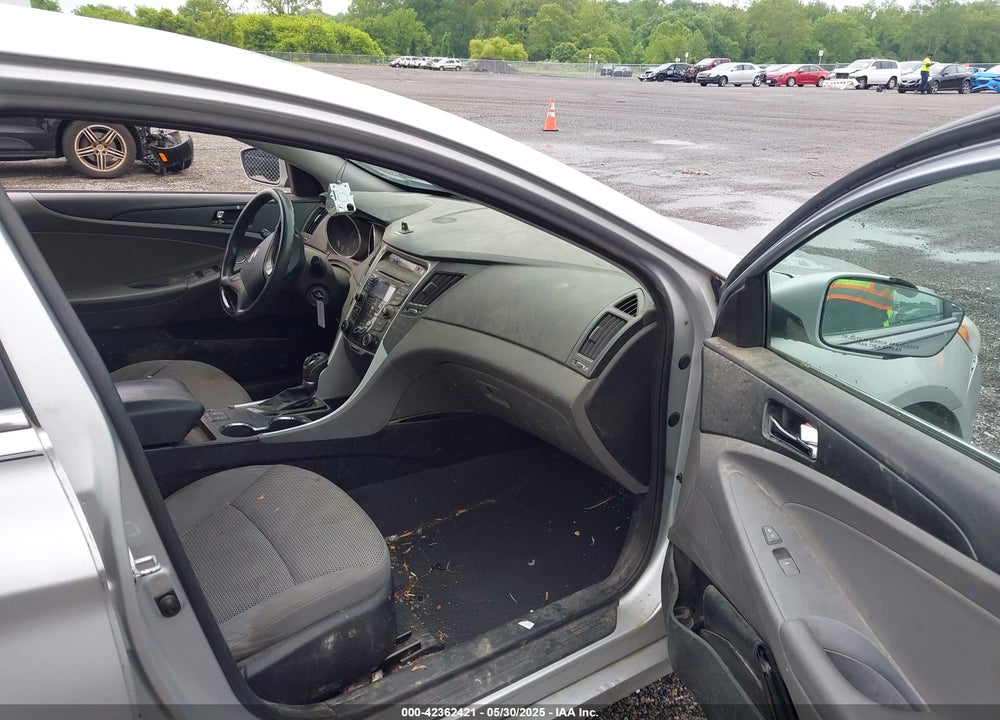 2013 HYUNDAI SONATA VIN: 5NPEB4AC1DH510236