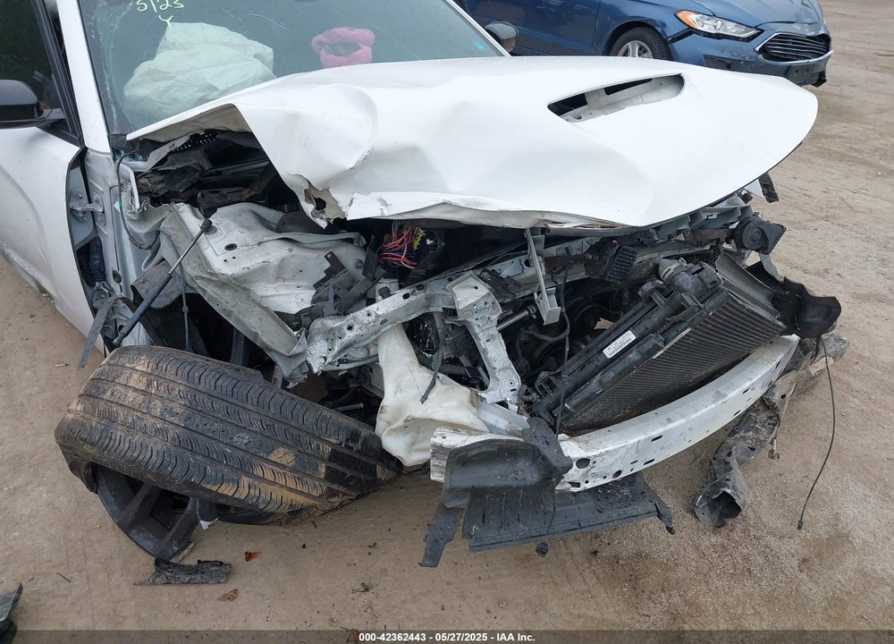 2020 DODGE CHARGER VIN: 2C3CDXHG7LH138246