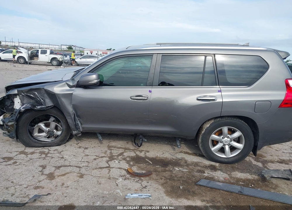2011 LEXUS GX460 VIN: JTJBM7FX0B5020861