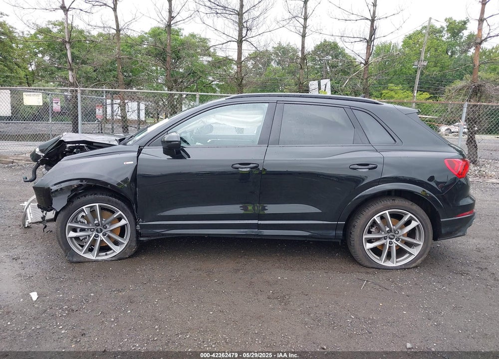 2024 AUDI Q3 VIN: WA1EECF32R1208618