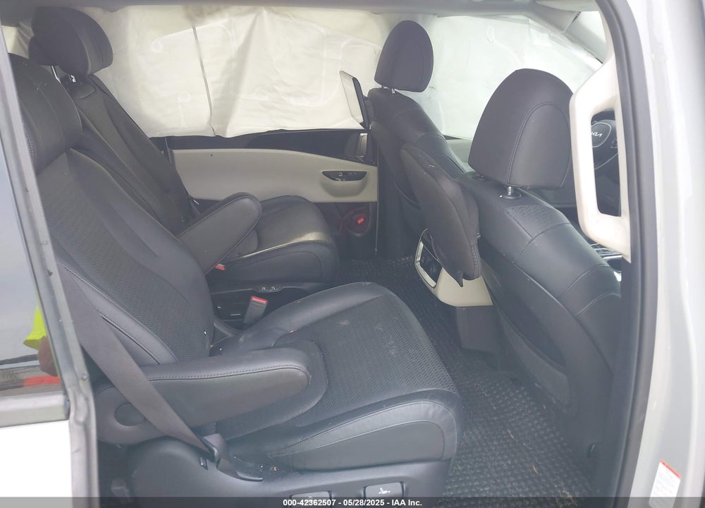 2022 KIA CARNIVAL VIN: KNDNE5H32N6144947