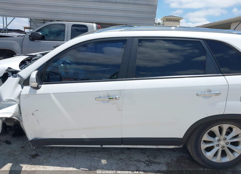 2015 KIA SORENTO EX V6 VIN: 5XYKU4A77FG648311