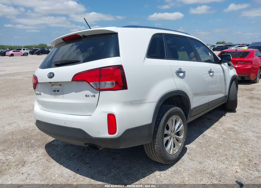 2015 KIA SORENTO EX V6 VIN: 5XYKU4A77FG648311