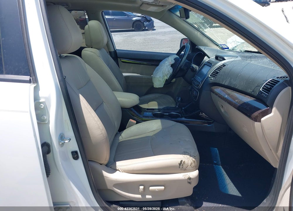 2015 KIA SORENTO EX V6 VIN: 5XYKU4A77FG648311