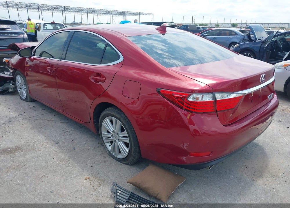 2015 LEXUS ES VIN: JTHBK1GG4F2209331