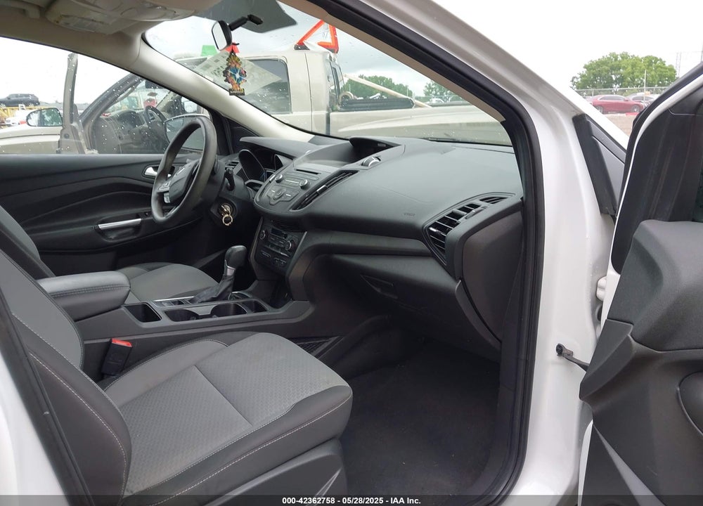 2017 FORD ESCAPE SE VIN: 1FMCU0GD8HUC73102