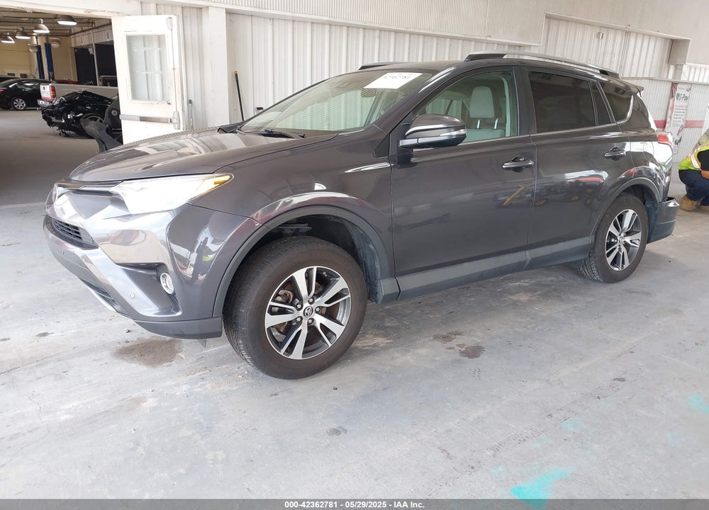 2017 TOYOTA RAV4 VIN: 2T3WFREV6HW389364