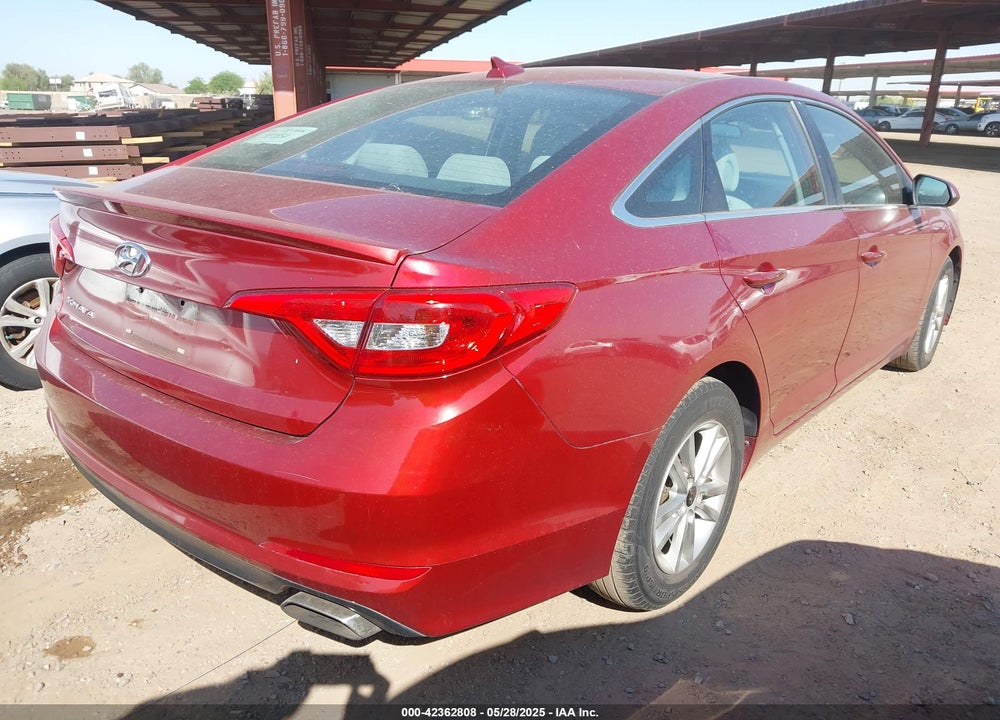 2015 HYUNDAI SONATA VIN: 5NPE24AF4FH049241