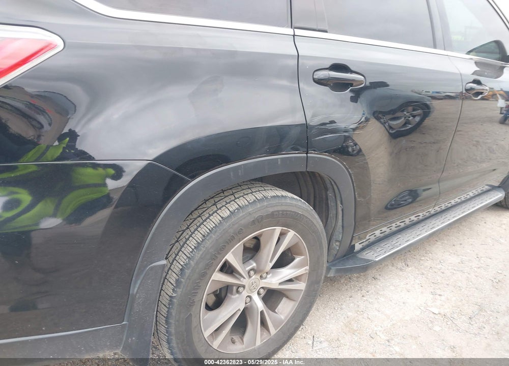 2015 TOYOTA HIGHLANDER VIN: 5TDKKRFH7FS102230