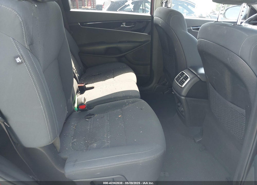 2020 KIA SORENTO 3.3L LX VIN: 5XYPG4A58LG625918