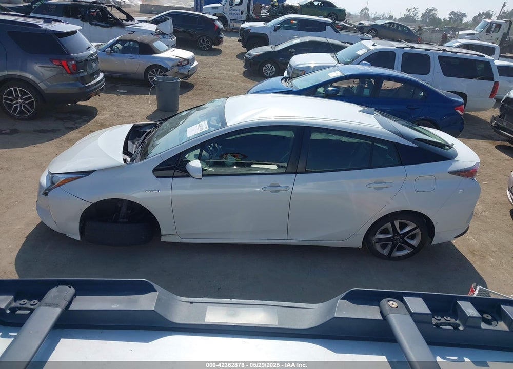 2018 TOYOTA PRIUS VIN: JTDKARFU1J3054962