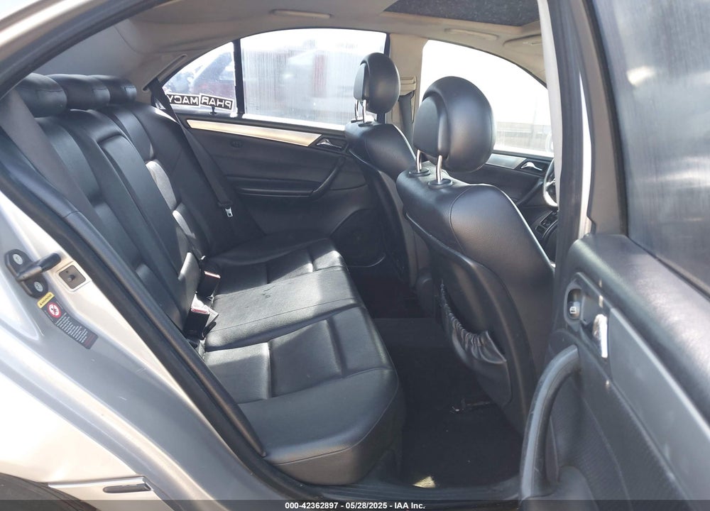 2005 MERCEDES-BENZ C 230 KOMPRESSOR SPORT VIN: WDBRF40J45F724055