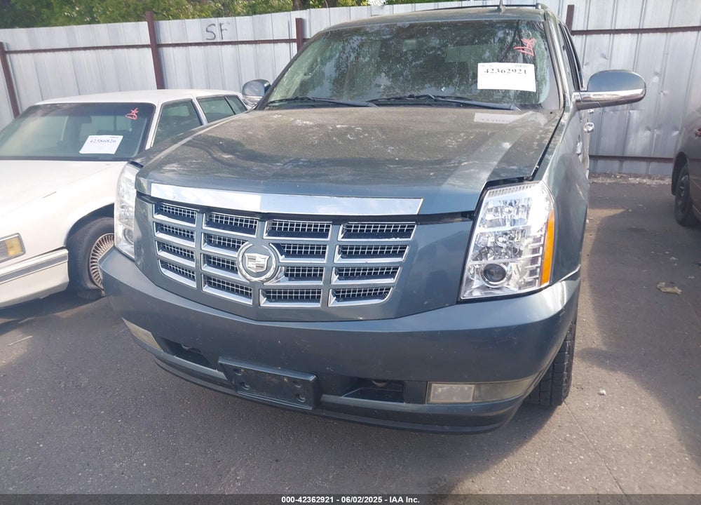 2008 CADILLAC ESCALADE VIN: 1GYFK63878R233500