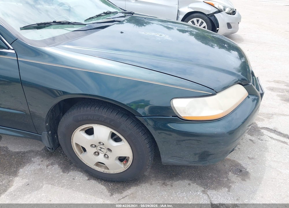 2001 HONDA ACCORD 3.0 EX VIN: 1HGCG16531A015929