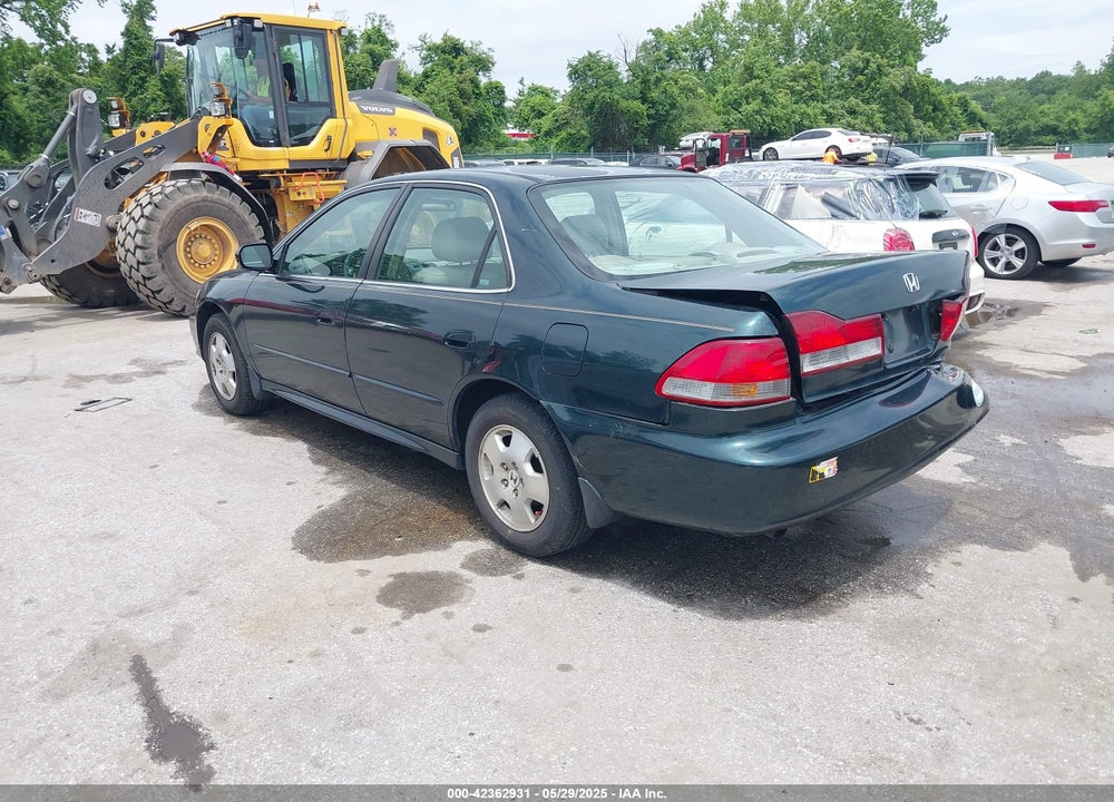 2001 HONDA ACCORD 3.0 EX VIN: 1HGCG16531A015929