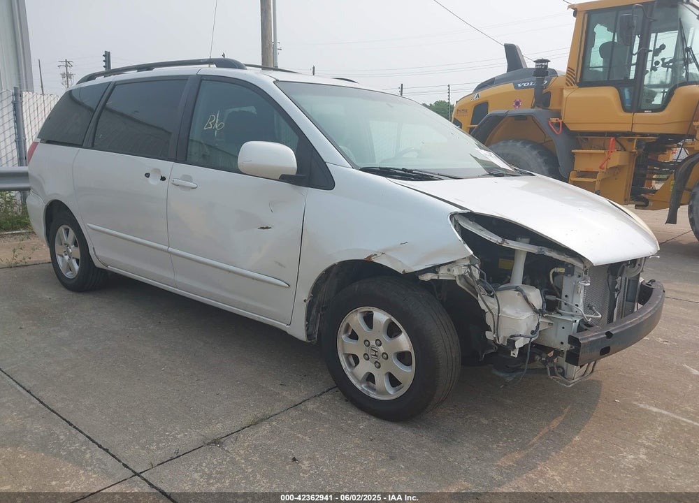 2005 TOYOTA SIENNA XLE VIN: 5TDZA22C05S321550