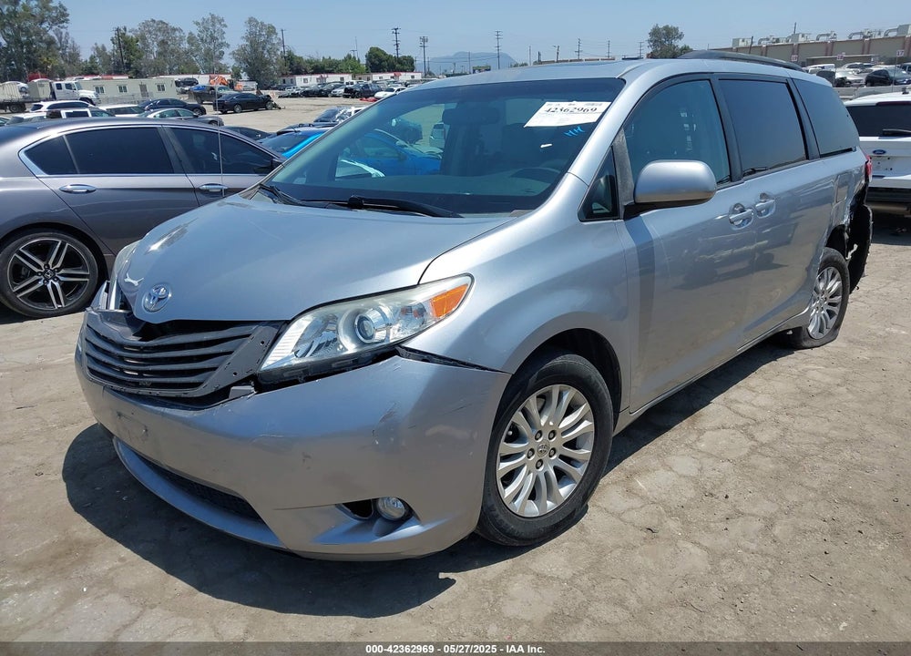 2014 TOYOTA SIENNA VIN: 5TDYK3DC4ES417970