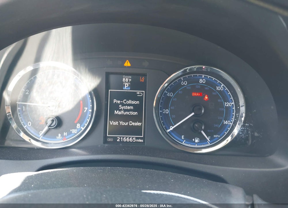 2018 TOYOTA COROLLA VIN: 5YFBURHE5JP780716